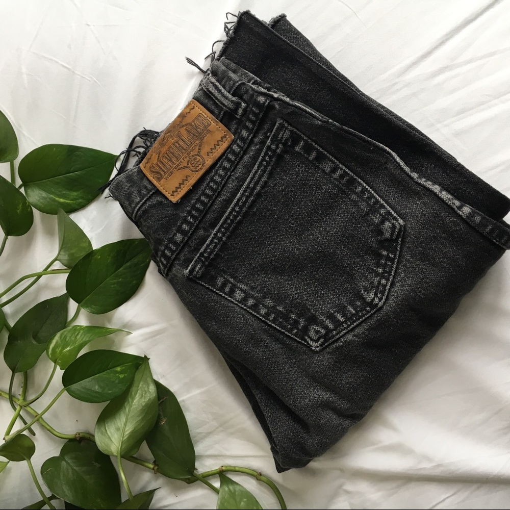Vintage high waisted black Wrangler mom jeans